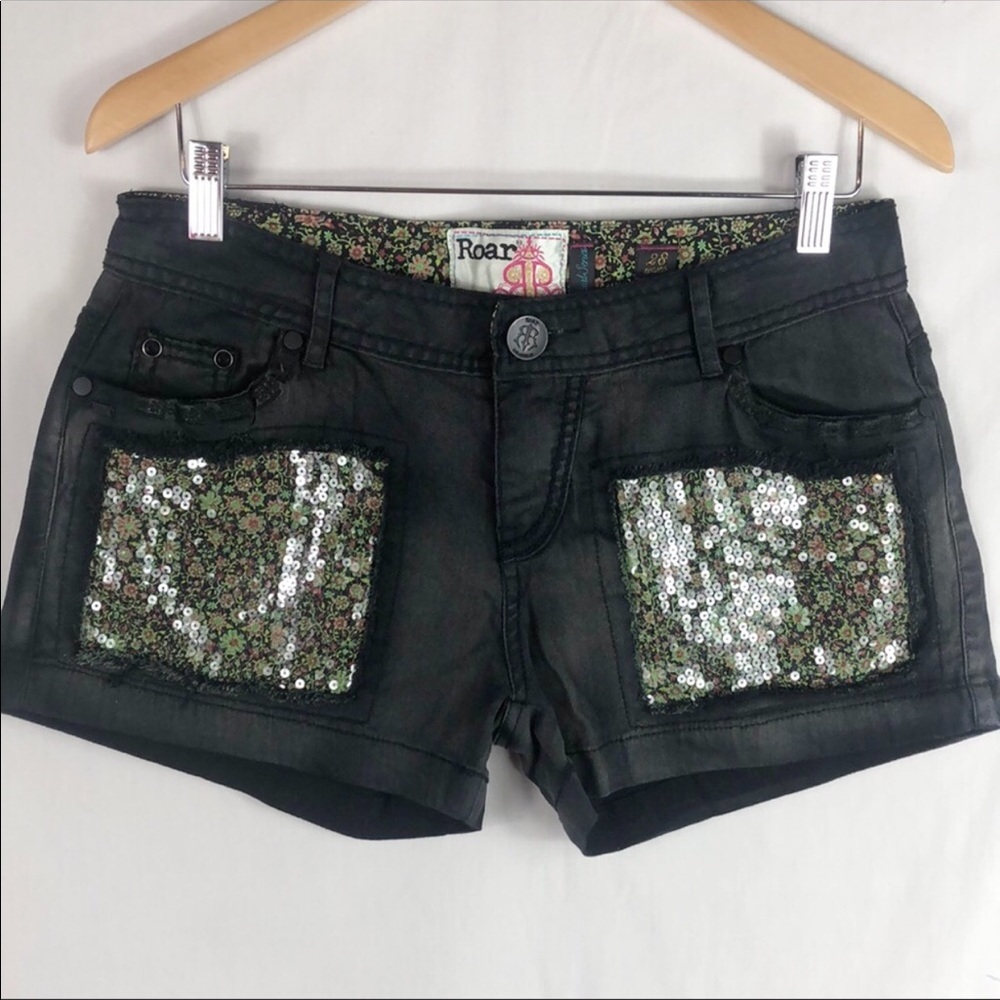 NWOT ROAR Black Denim Shorts with Floral Detail